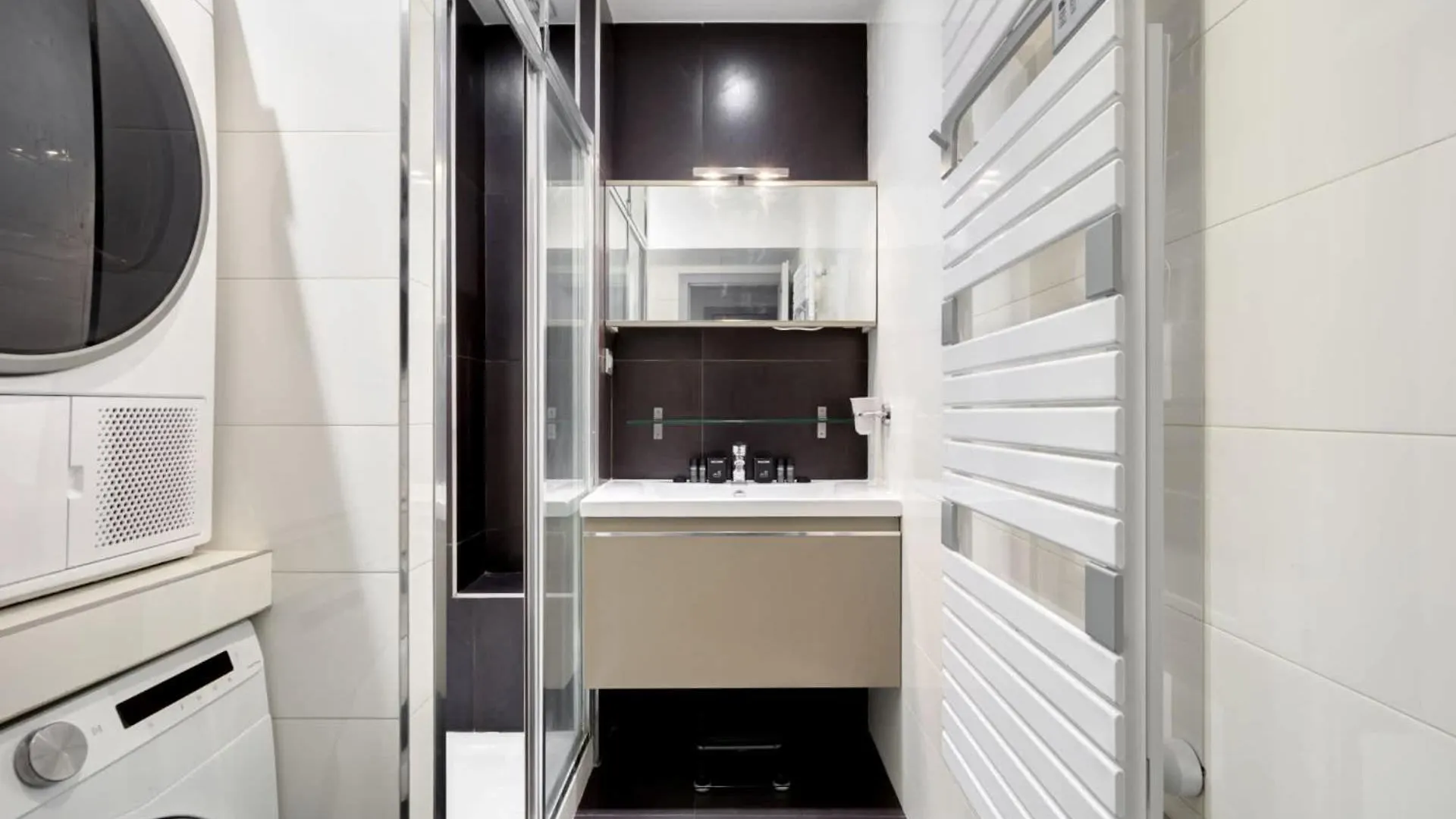 아파트 Appartement Moderne Avec Cuisine Equipee Et Balcon 파리