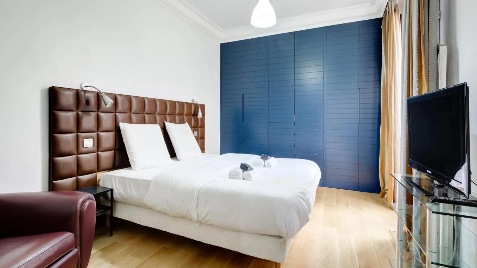 Appartement Moderne Avec Cuisine Equipee Et Balcon 파리